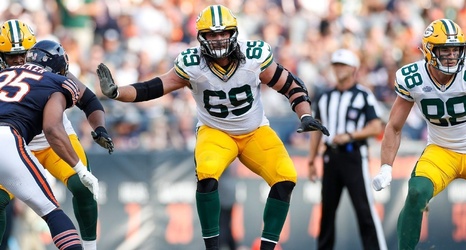 Packers place offensive tackle Bakhtiari on injured reserve as he