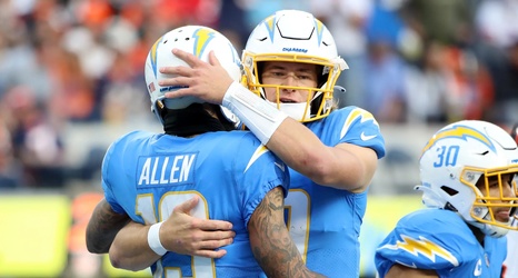 Los Angeles Chargers Daily Links: Where do the Chargers uniforms