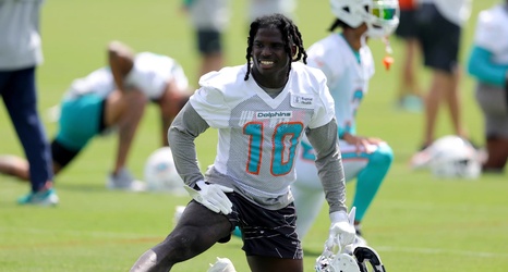 Miami Dolphins Tyreek Hill has eyes set on NFL history and becoming the  league's first 2,000-yard wide receiver