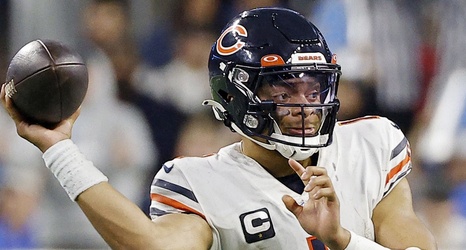 A Scout's Take: What's the Problem with Justin Fields? - Windy City Gridiron