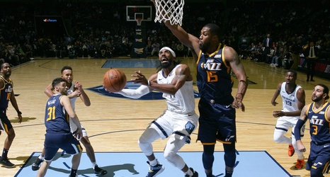 mike conley dunk