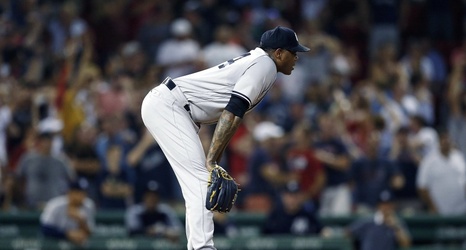 New reason to worry about grimacing Yankees' Aroldis Chapman