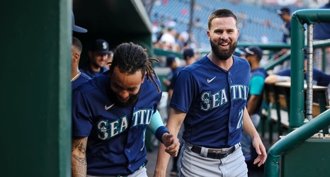 Mariners Going Green! - Lookout Landing