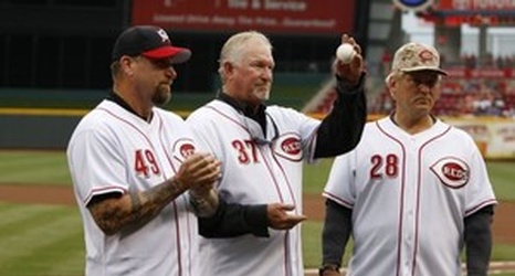 Photos: 1990 Reds honored at GABP