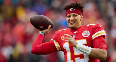 Patrick Mahomes in action