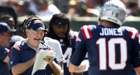 Tweet: Patriots quarterback Mac Jones reacts to Celtics' playoff