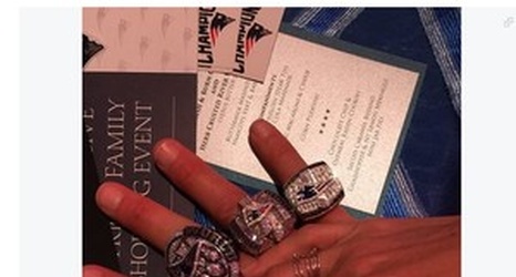 Tom Brady posts photo wearing all four Super Bowl rings