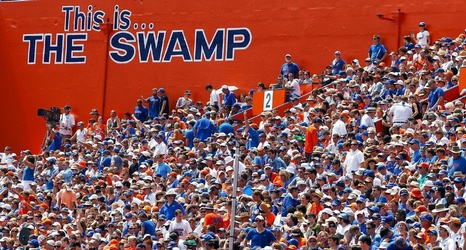 Florida breaks NCAA record by scoring in 366th straight game