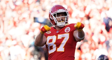 Travis Kelce notes Taylor Swift's bold appearance at Chiefs game