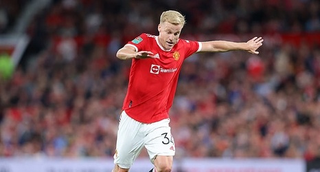 Donny van de Beek might have to leave Manchester United to play at
