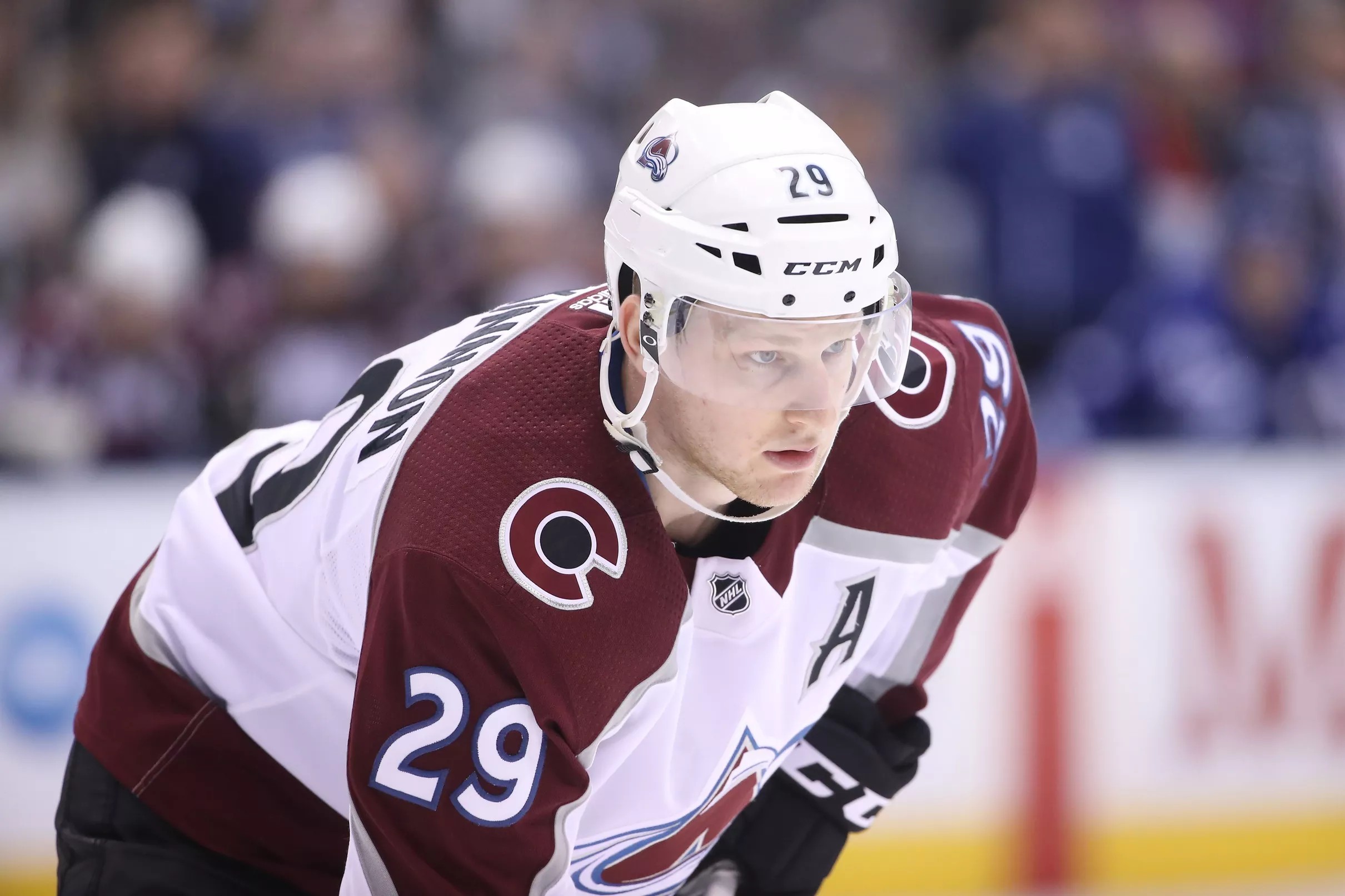 Nathan MacKinnon to miss weeks with upper-body injury