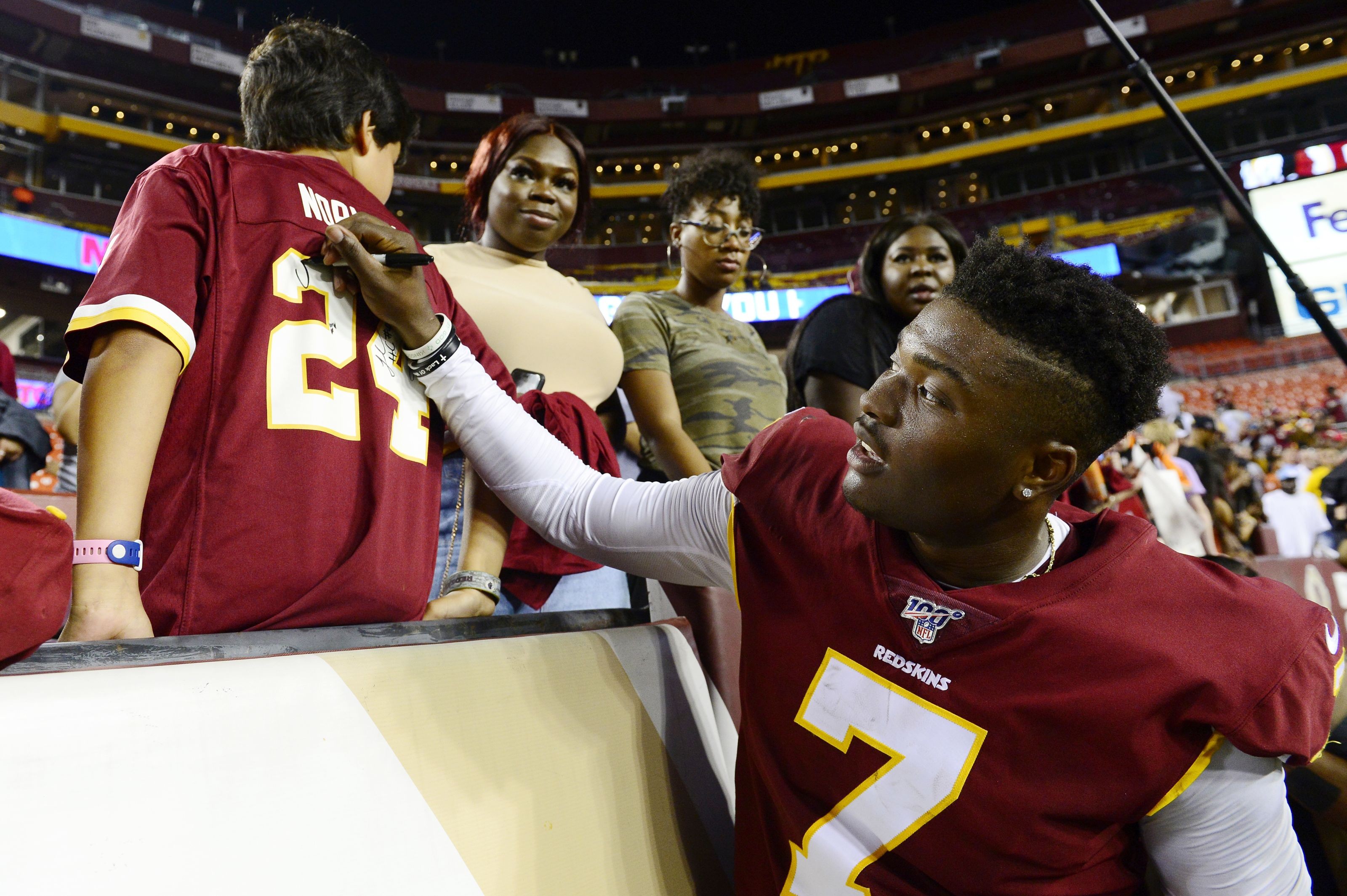 Report: Redskins expected to stick with Dwayne Haskins as starter