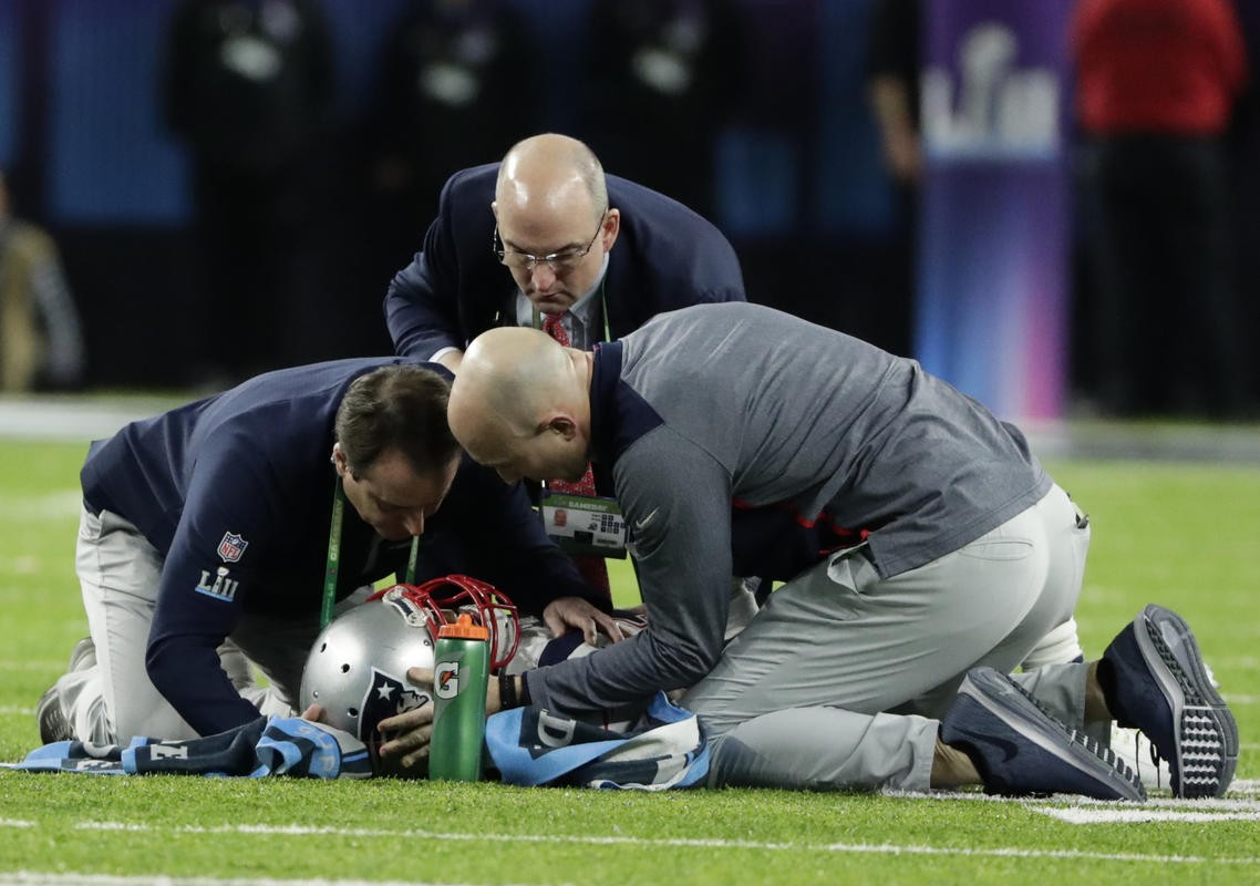 Brandin Cooks knocked out of Super Bowl with head injury