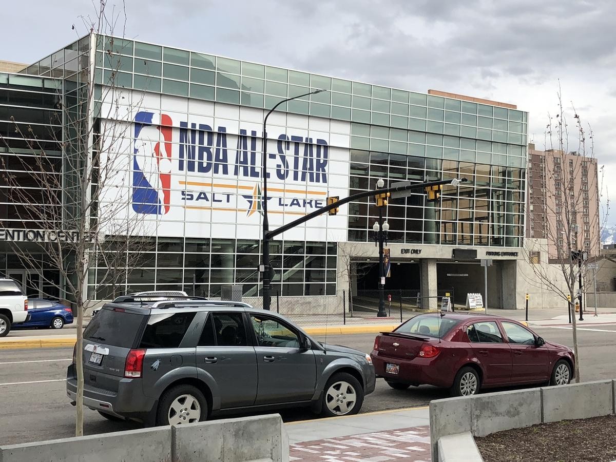 Utah Jazz continue push for future NBA All-Star game with downtown banners