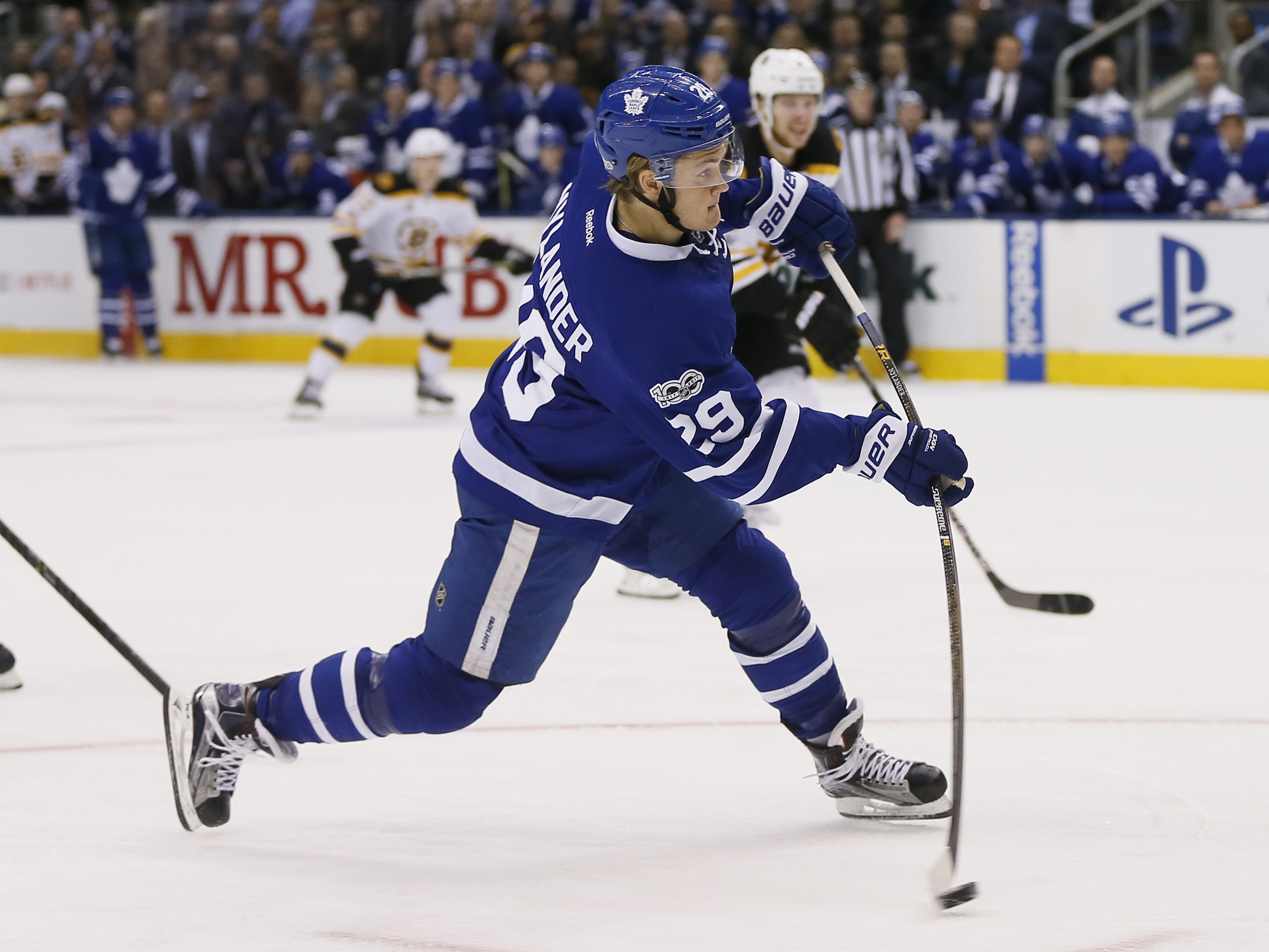 Toronto Maple Leafs: William Nylander Scores Insane Goal @Worlds