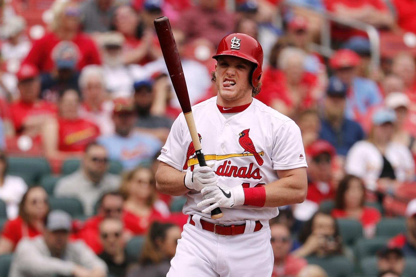 Cardinals center fielder Bader slowed by right hamstring