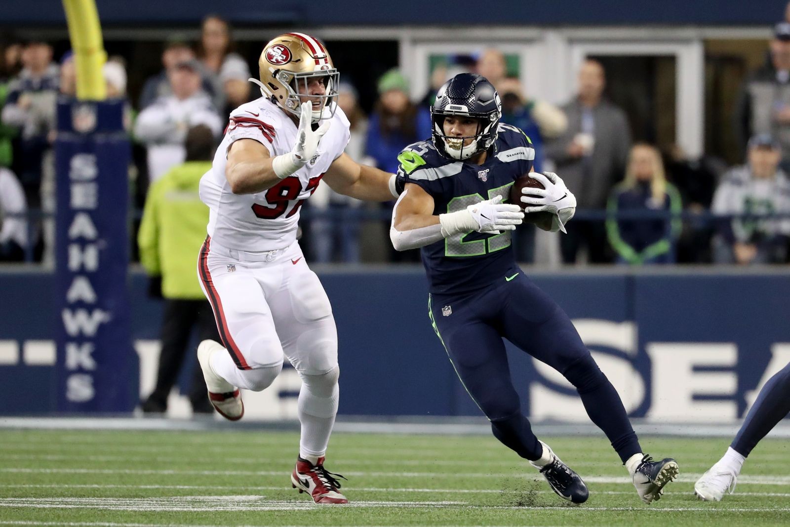 Travis Homer shines in starting debut with Seahawks