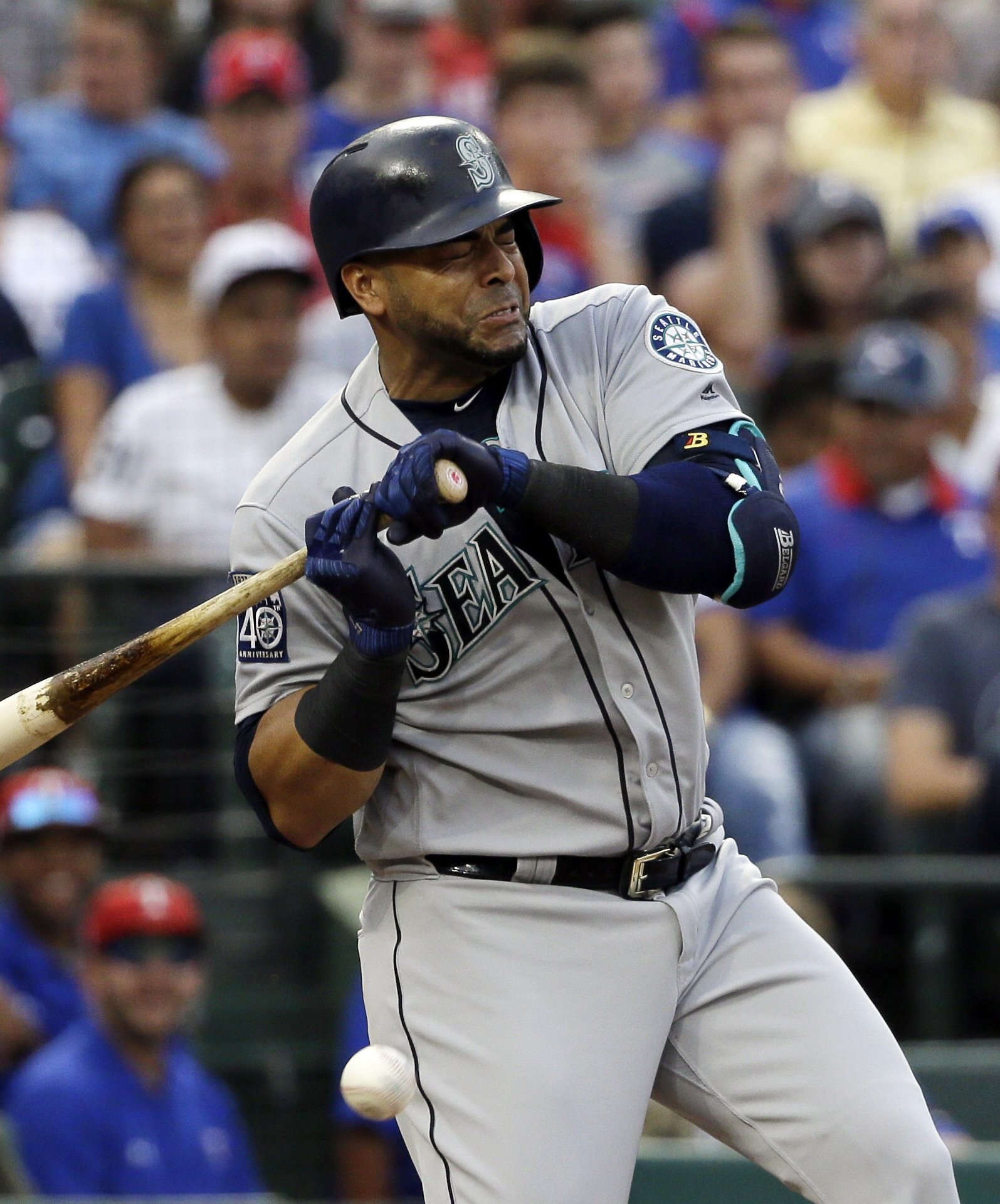 Mariners lose series finale at Texas, face big duel with Kansas City