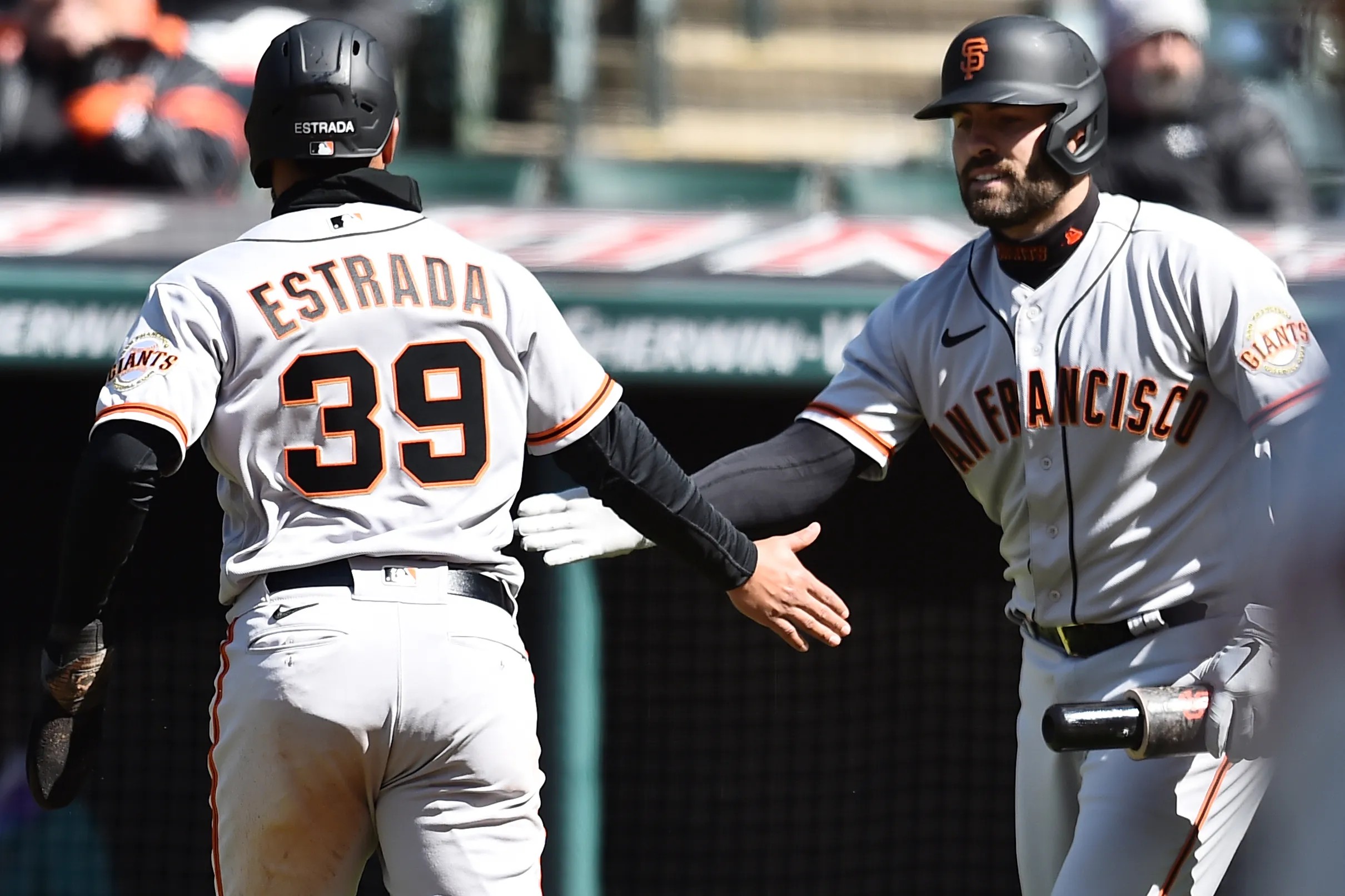 Thairo Estrada (and the Giants) rout Guardians to complete sweep, 8-1