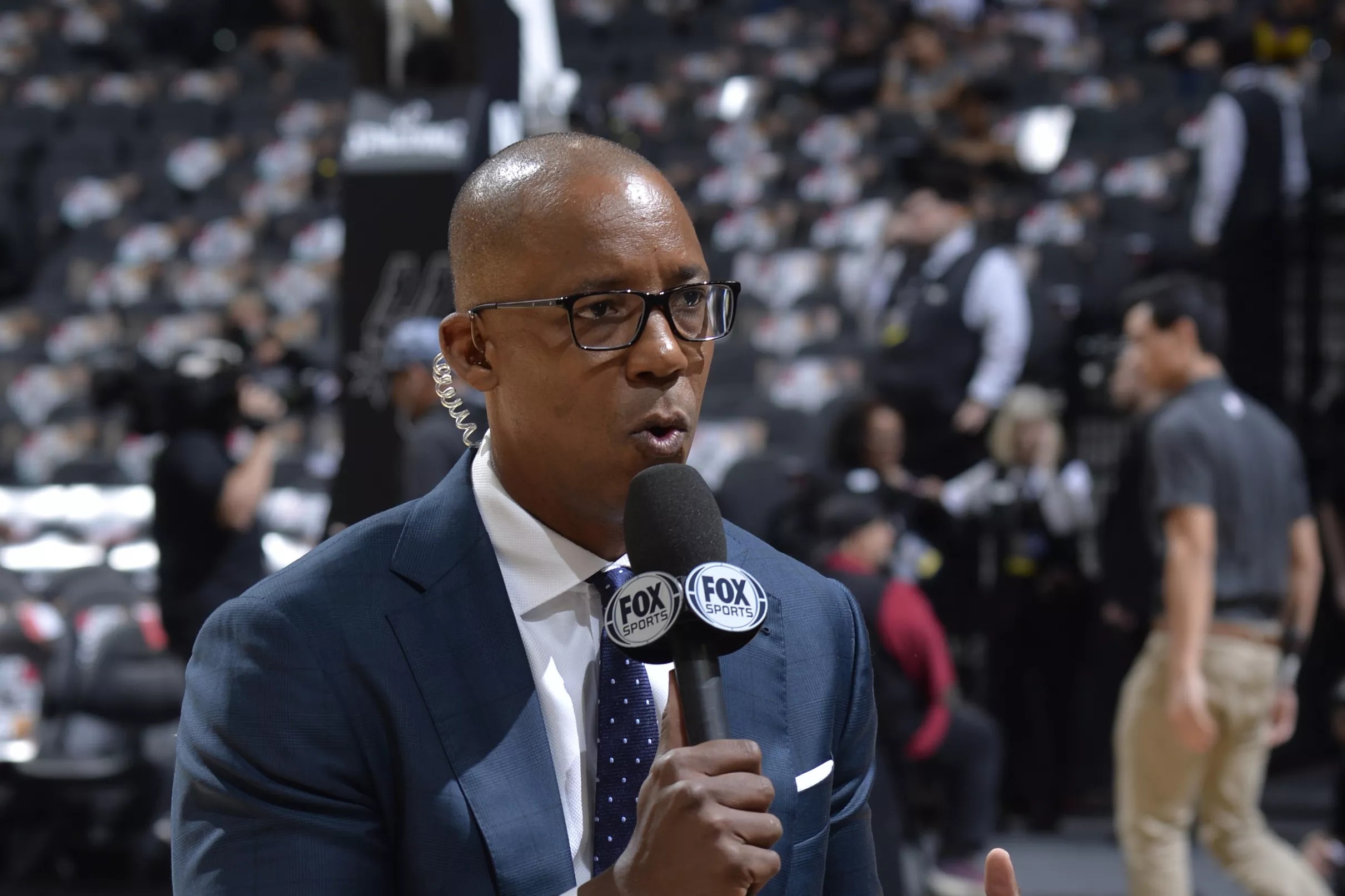 Sean Elliott goes full curmudgeon on free agency