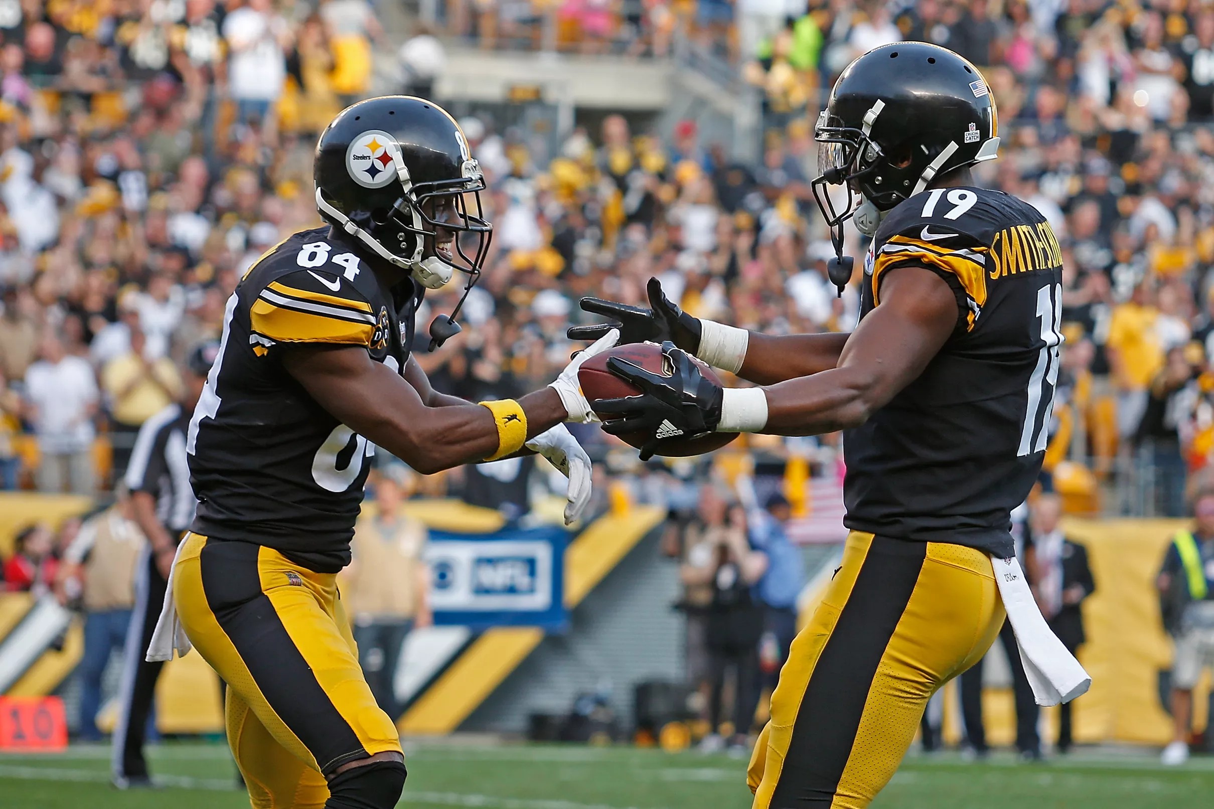 Steelers become only the 6th team in NFL history to have two receivers ...