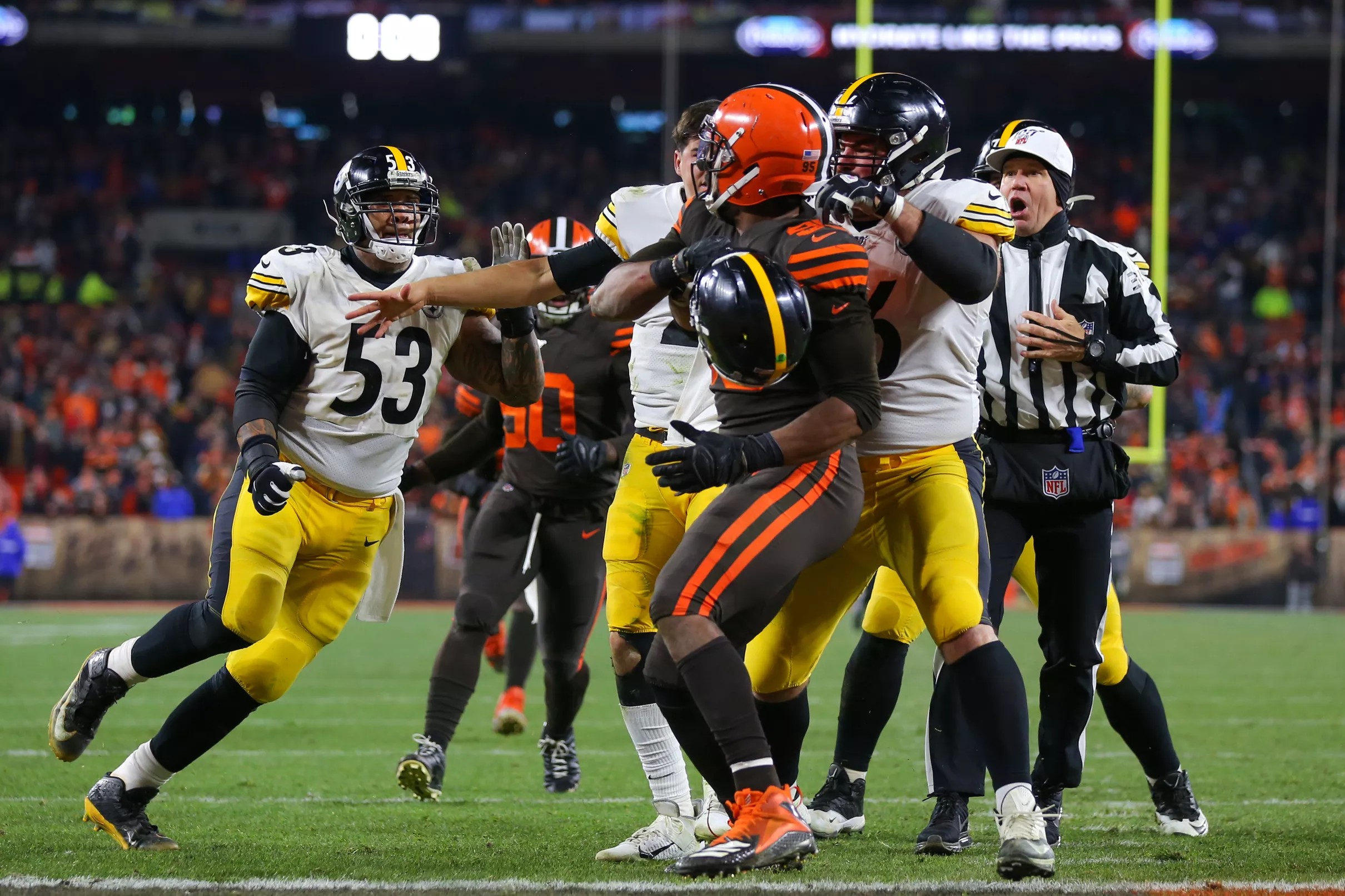 Steelers News: Myles Garrett downplays the consequences of his attack ...