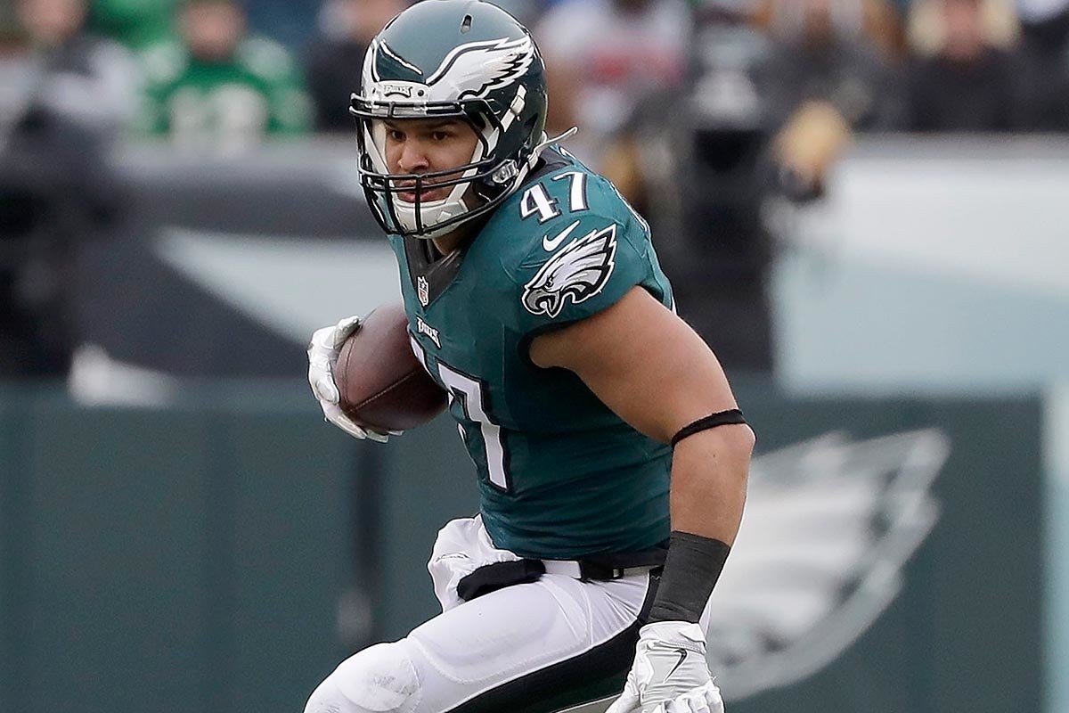 Eagles TE Trey Burton begins offseason work with new number and salary ...