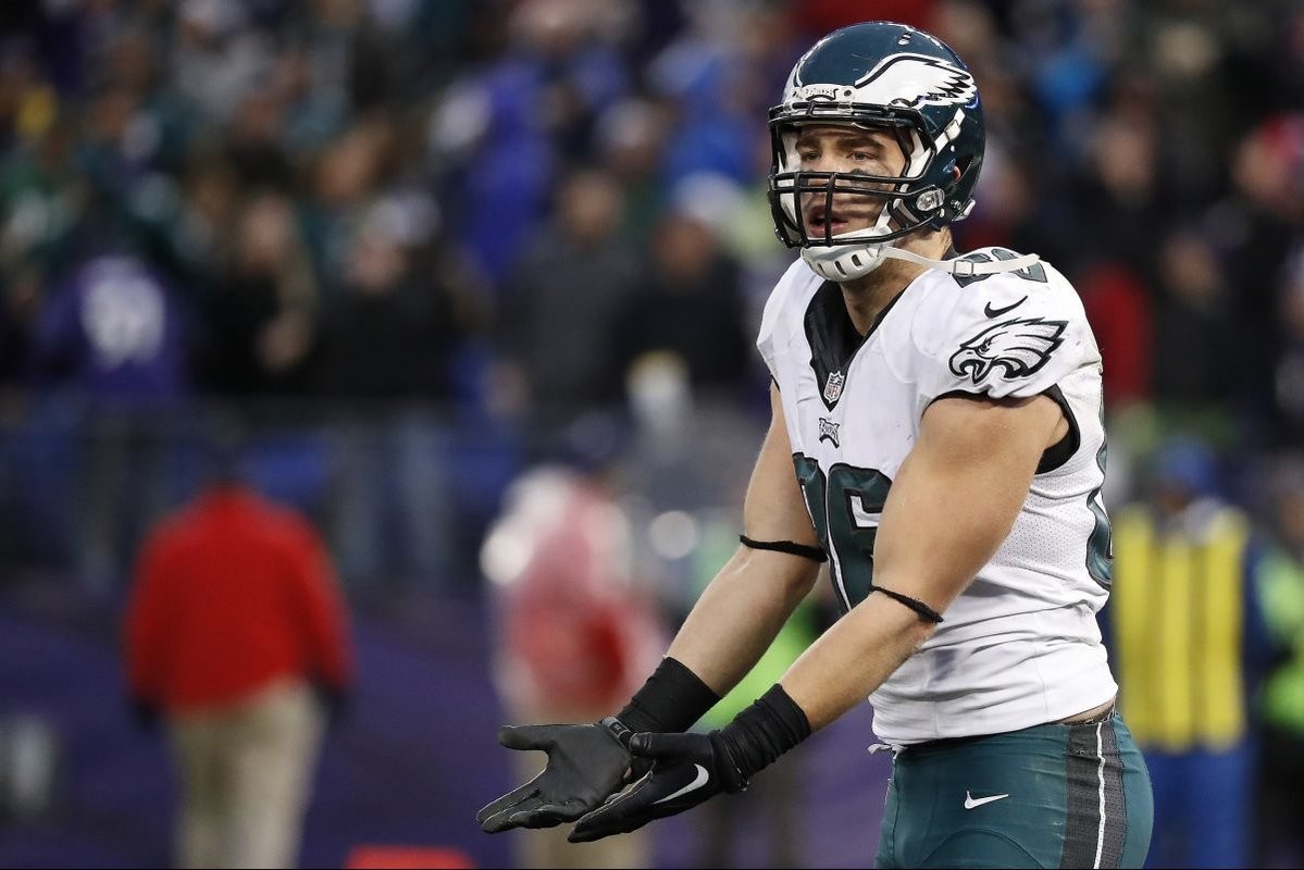 Ertz talks about baring his 'tight end' in ESPN's Body Issue