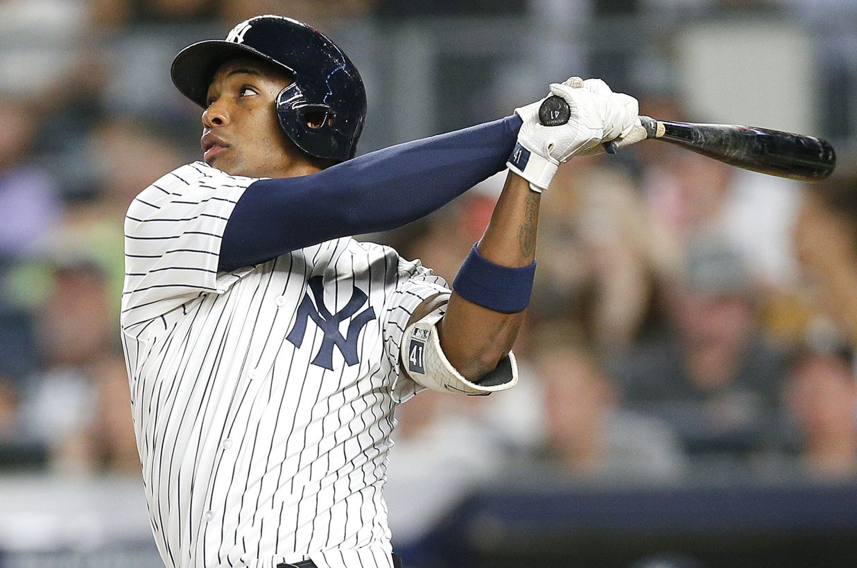 Miguel Andujar blasts 25th homer and sets a rookie record