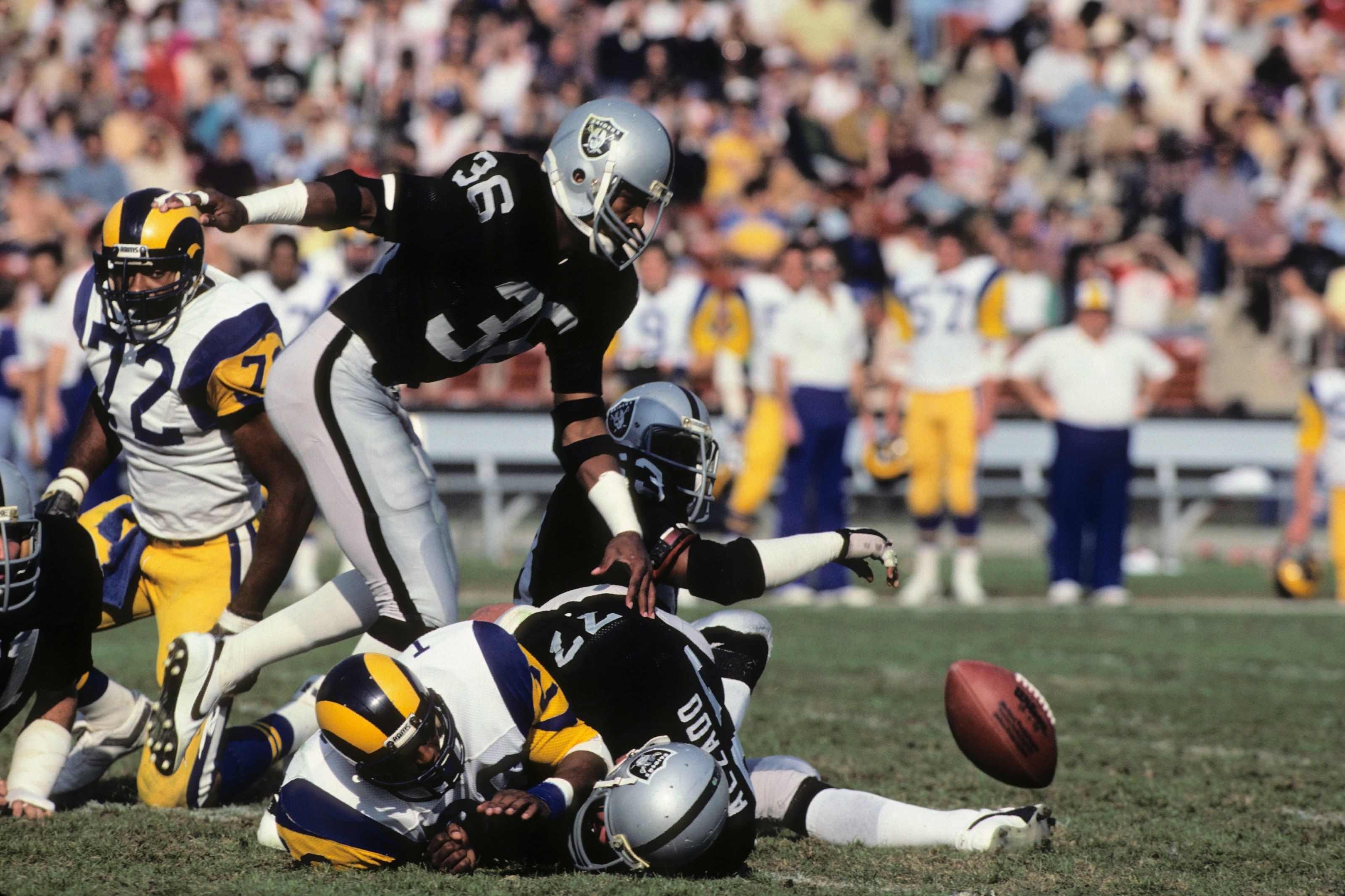 Mike Davis named Raiders most unsung hero of all-time