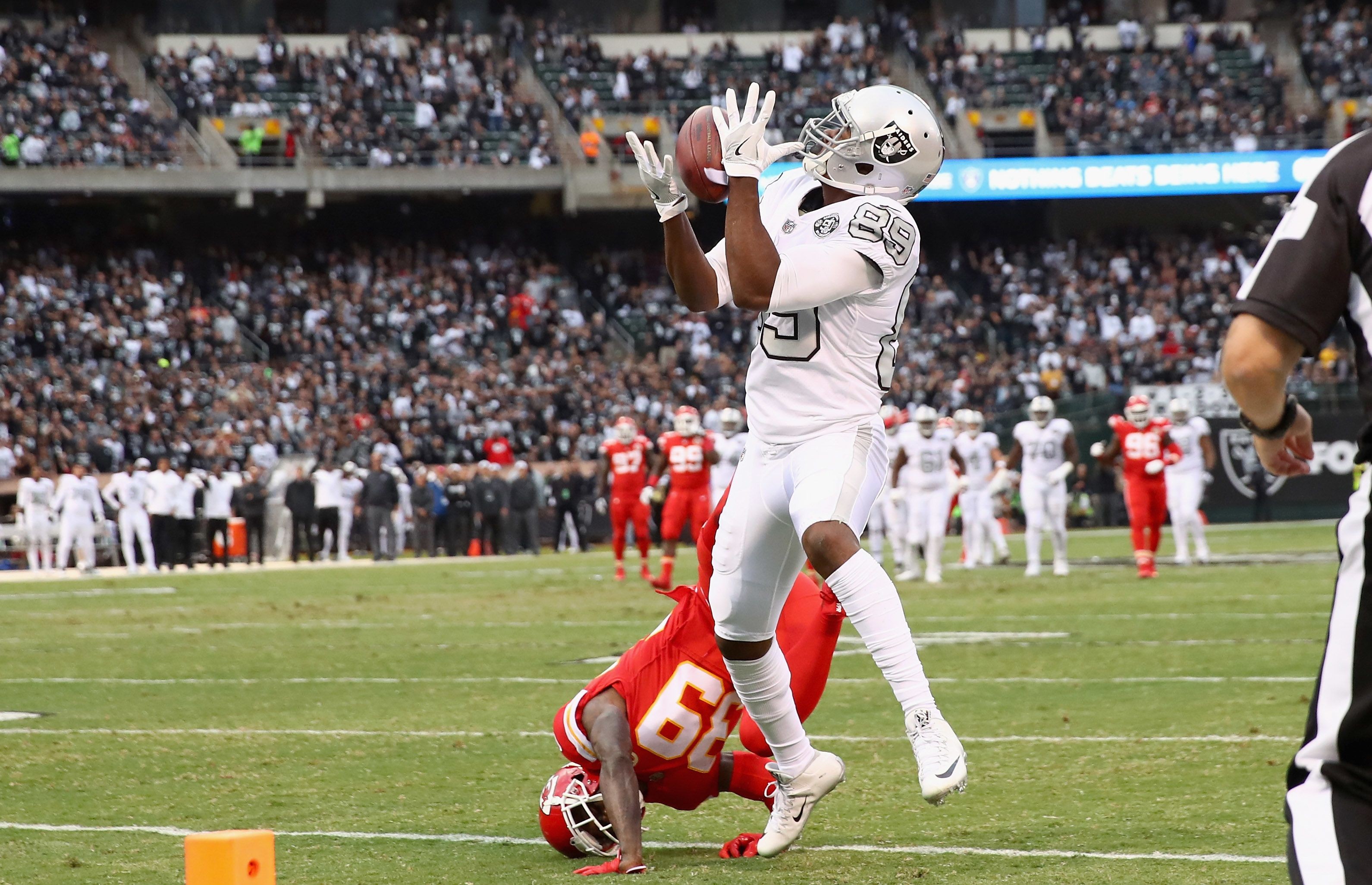 Amari Cooper back at practice for the Raiders Tuesday