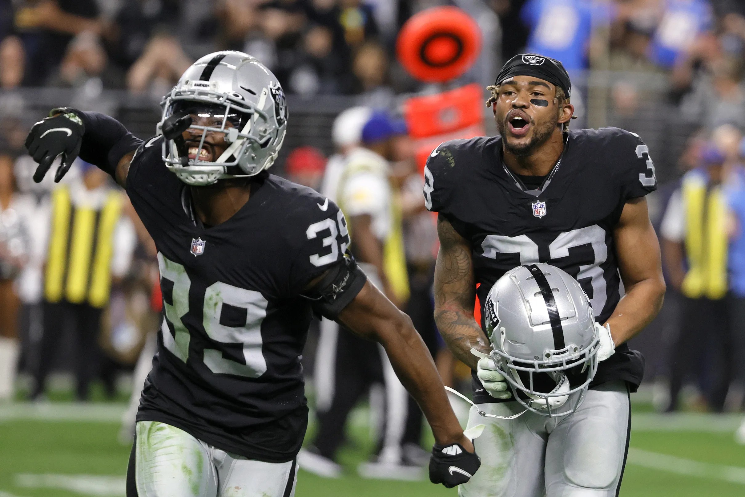 Raiders have an open mind on Nate Hobbs’ future at cornerback