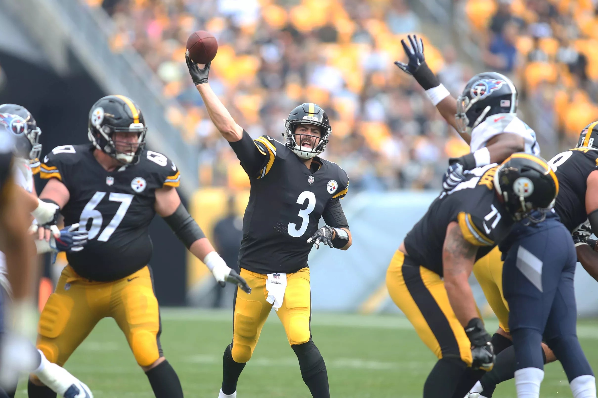 Raiders sign former Steelers QB Landry Jones