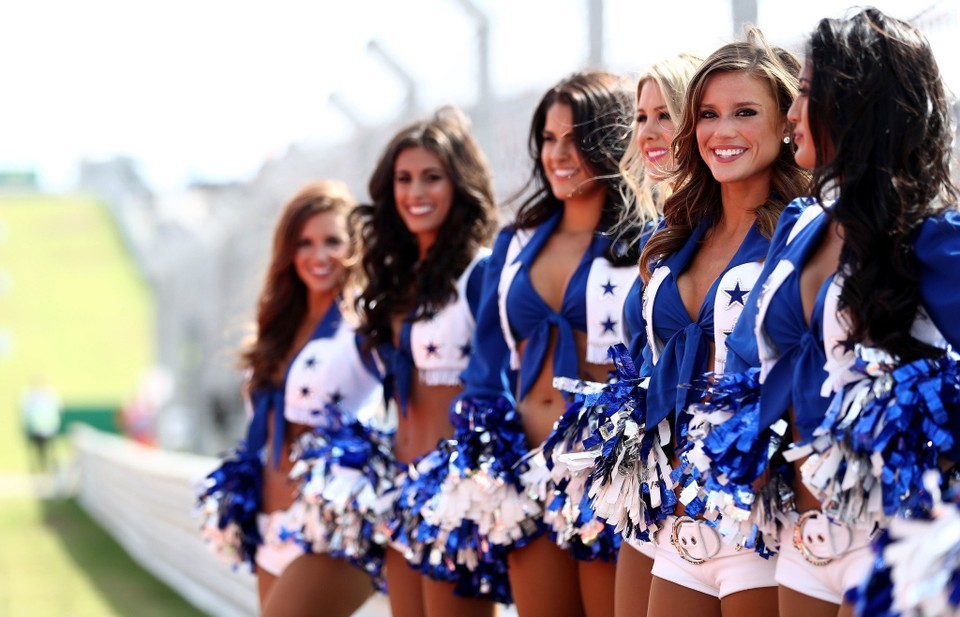 Dallas Cowboys cheerleader paid about one-fourth what mascot earned ...