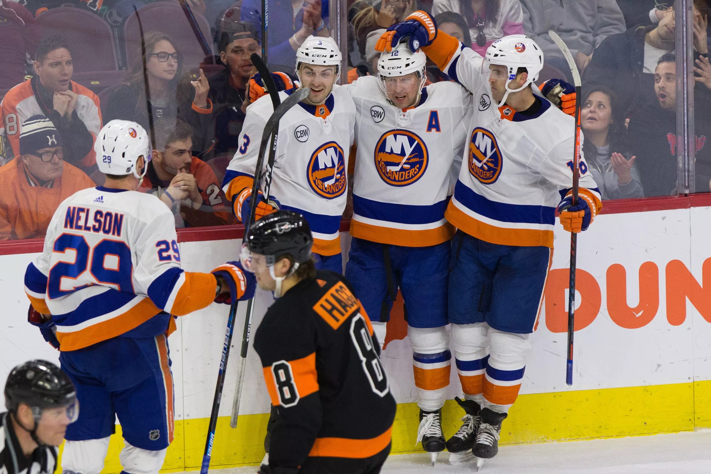 Islanders 4, Flyers 2: Much needed win in Philly