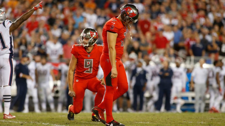 Watch Tampa Bay kicker Nick Folk miss all three field goals against the ...