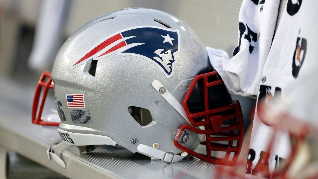 Color rush: Patriots to wear all blue against Falcons on Sunday night