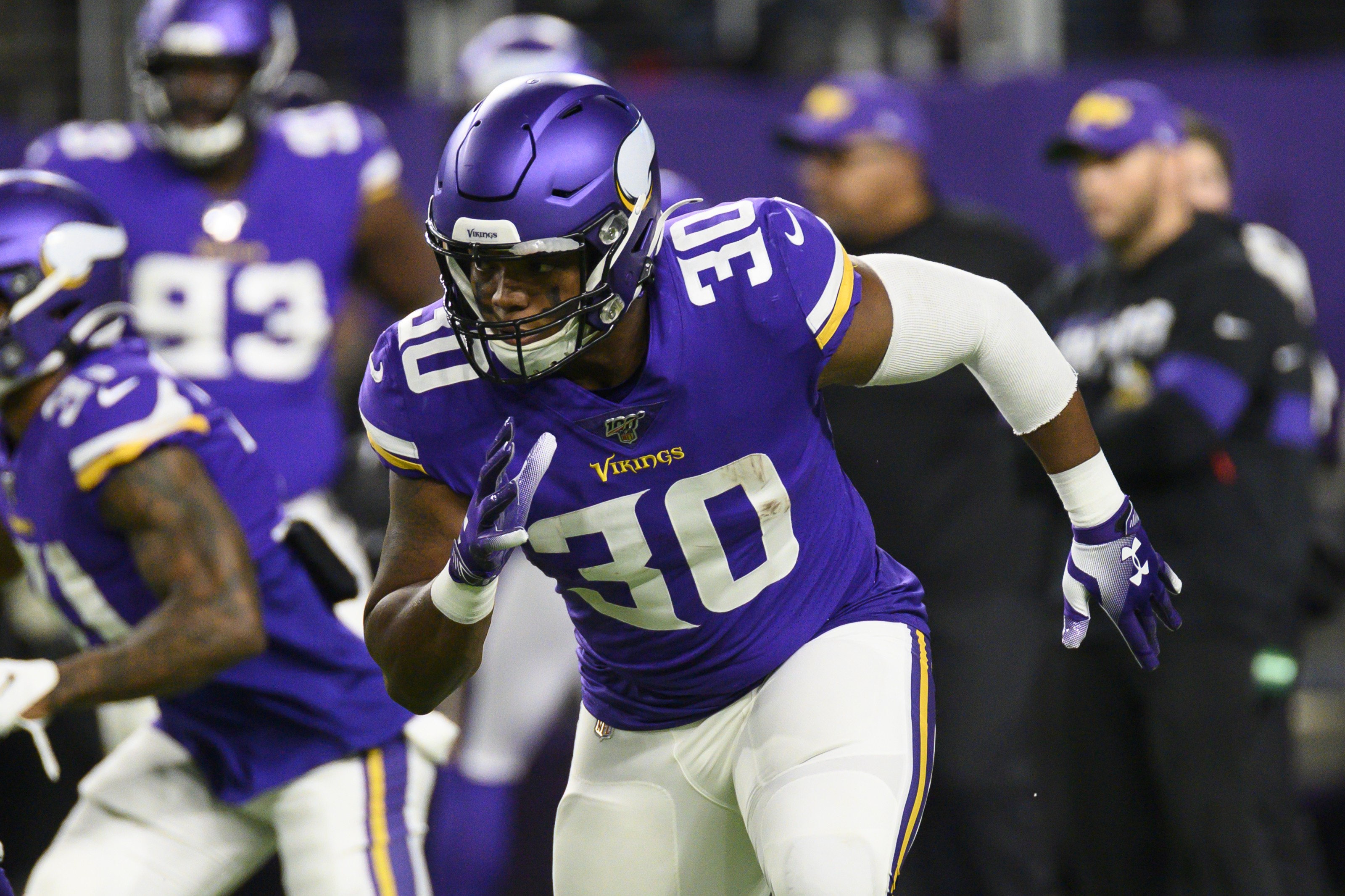 3 Vikings players who could be shocking cuts in 2022