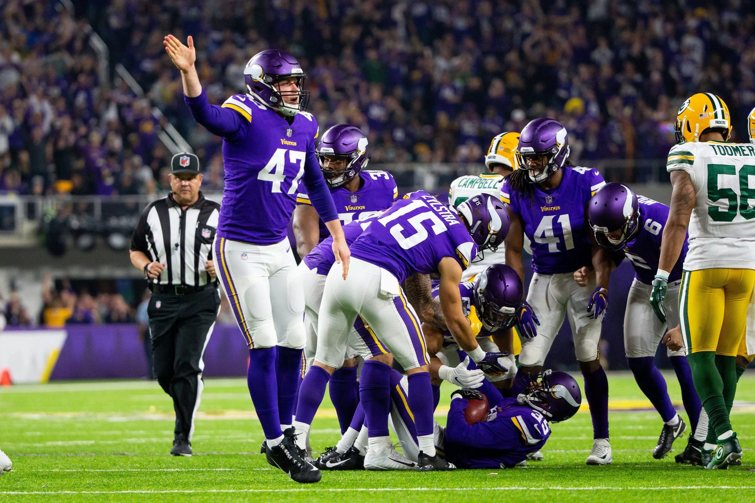 The definitive breakdown of the Vikings’ Long Snapper battle