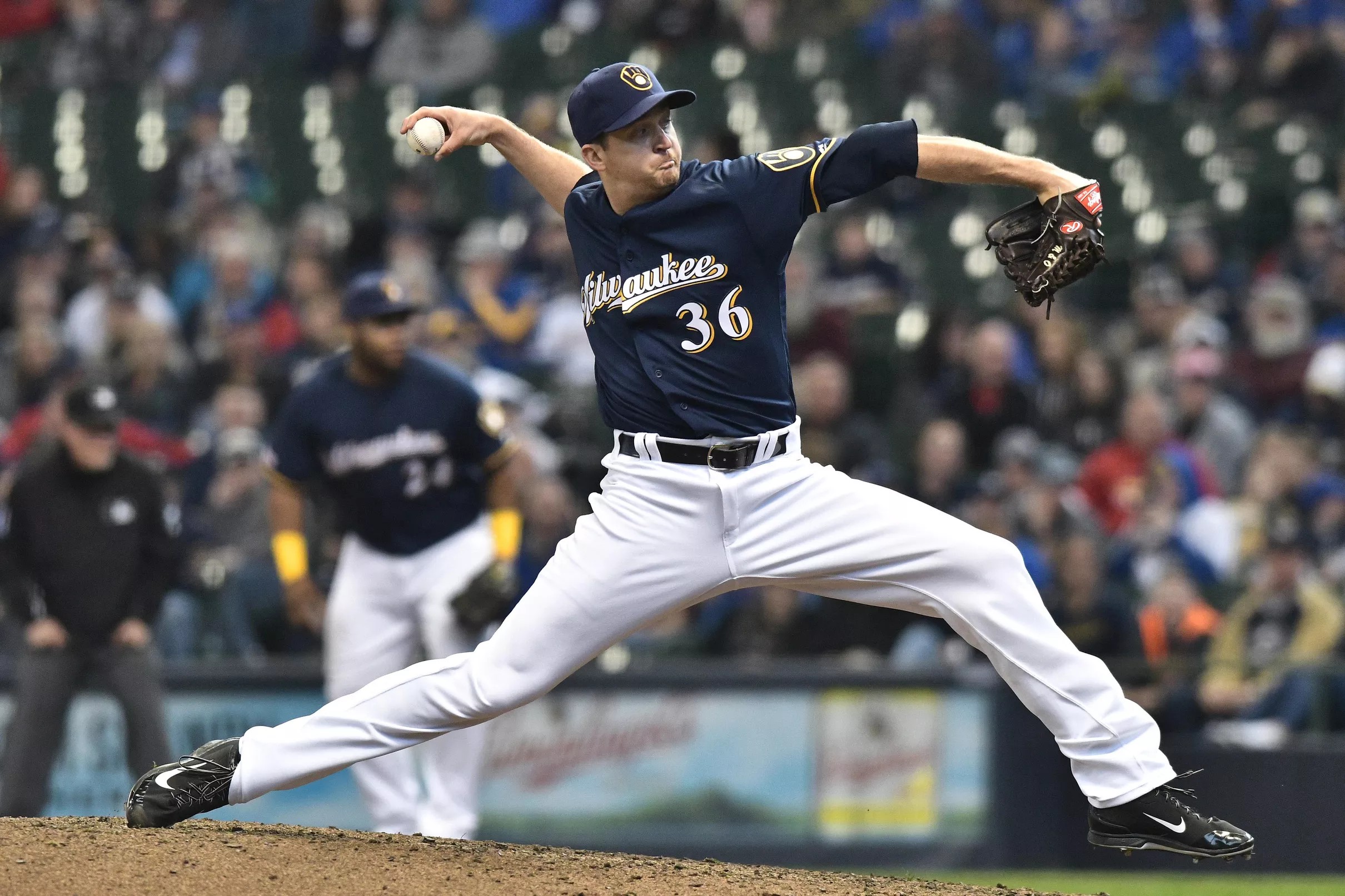 Milwaukee Brewers to recall Jake Petricka, accompanying roster move ...