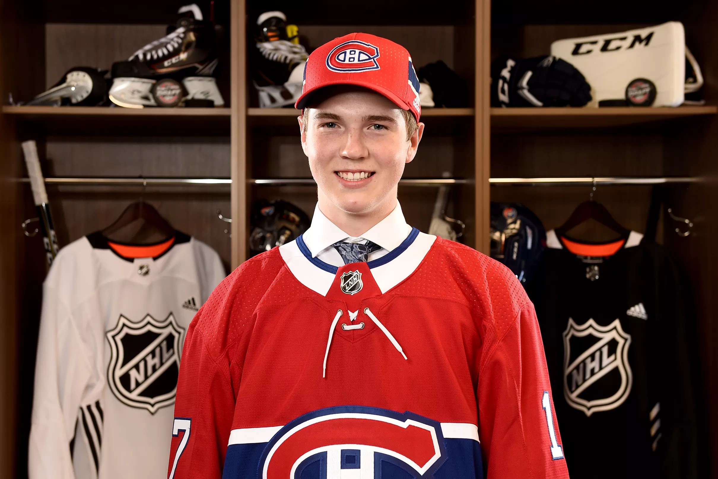 Cale Fleury crushes in his Memorial Cup matchup versus William Bitten