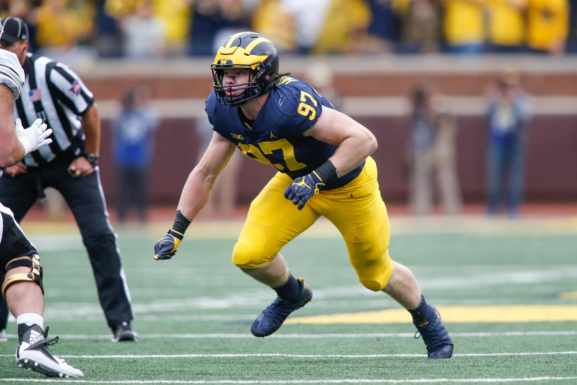 Aidan Hutchinson calls Michigan’s staff the smartest he’s been around