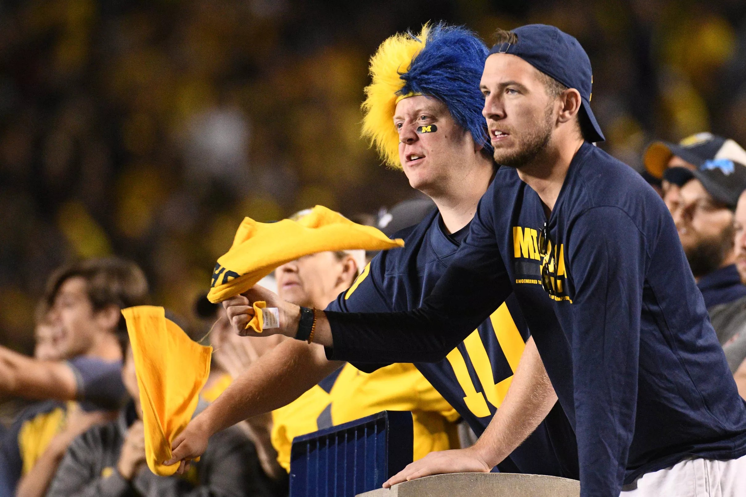 FanPulse: Confidence among Michigan fans nearly bottoms out after ...