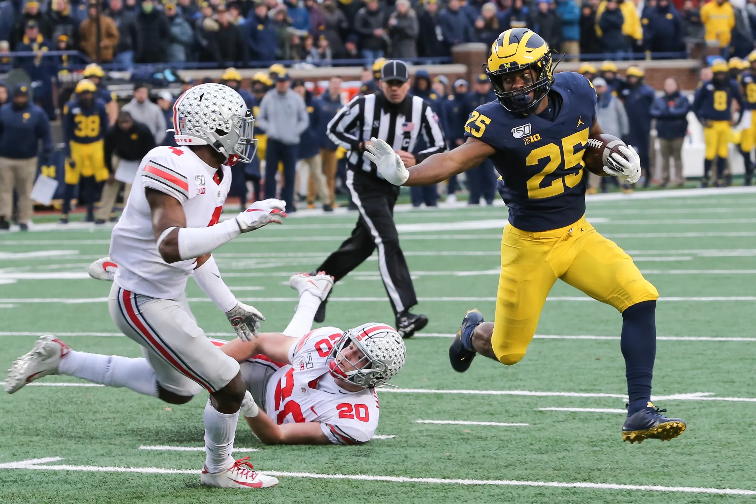 LOOK: Michigan Football adds Ohio State rivalry graphic to weight room