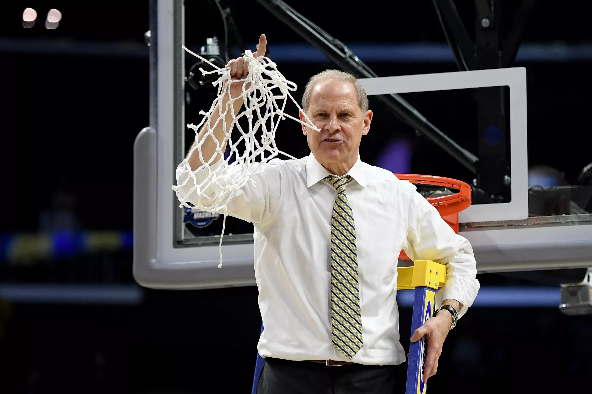 Rising From the Ashes: John Beilein and the Resurrection of Michigan ...