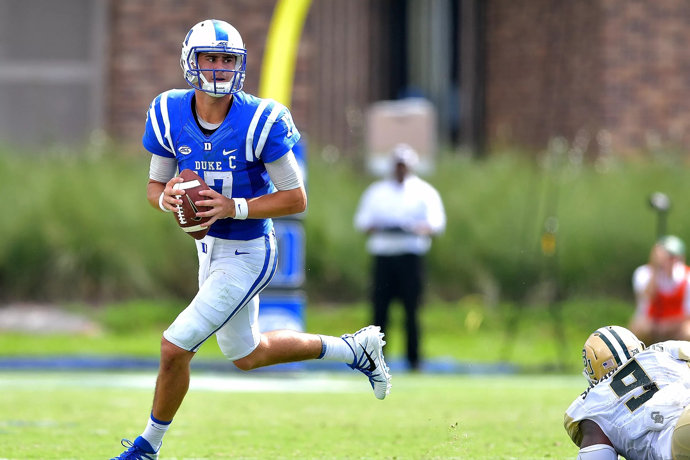 The Secret Behind Daniel Jones’ Rapid Return After Breaking His ...