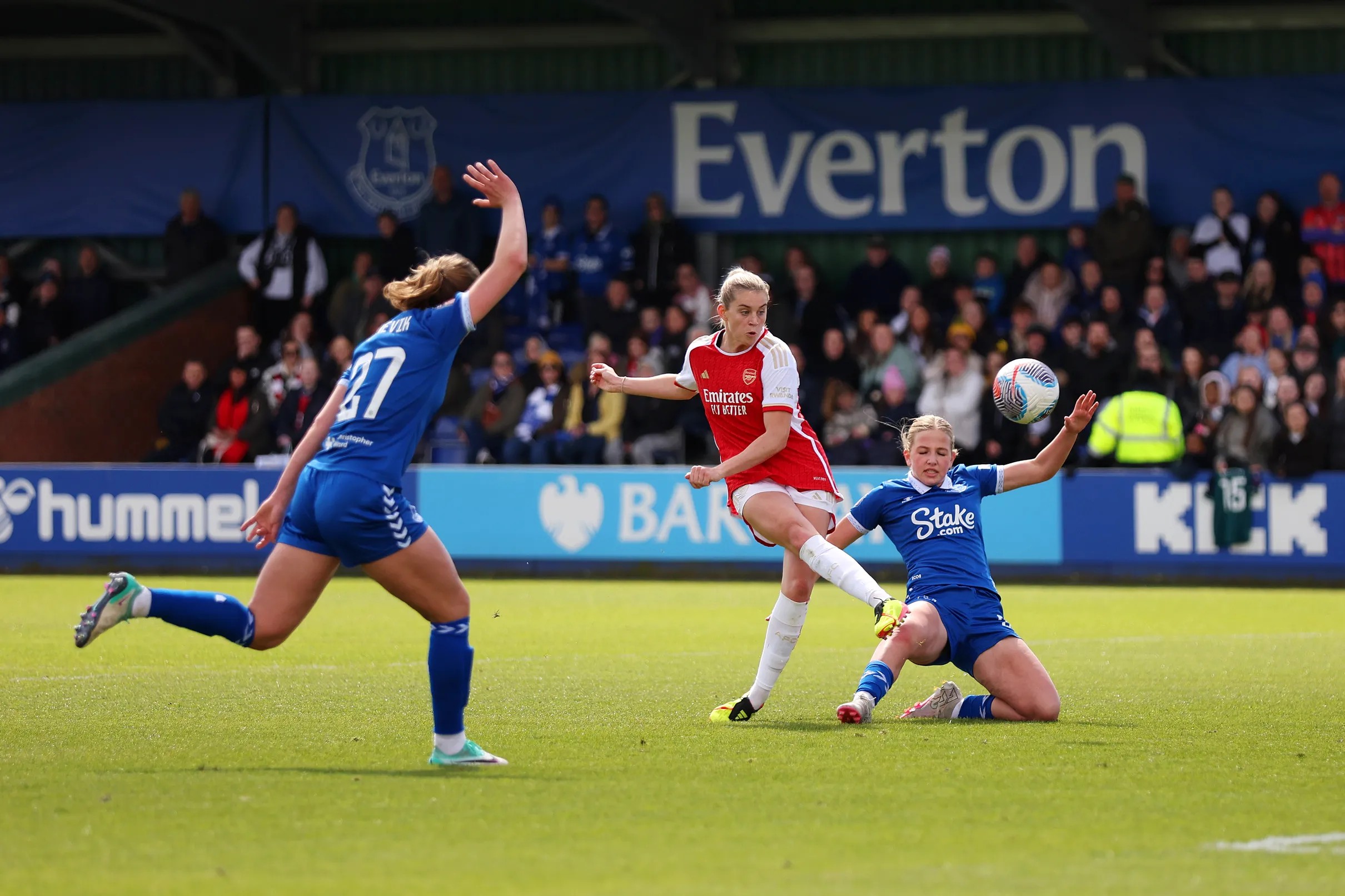 UNC Soccer: Arsenal’s Alessia Russo wins WSL Player of the Month for April