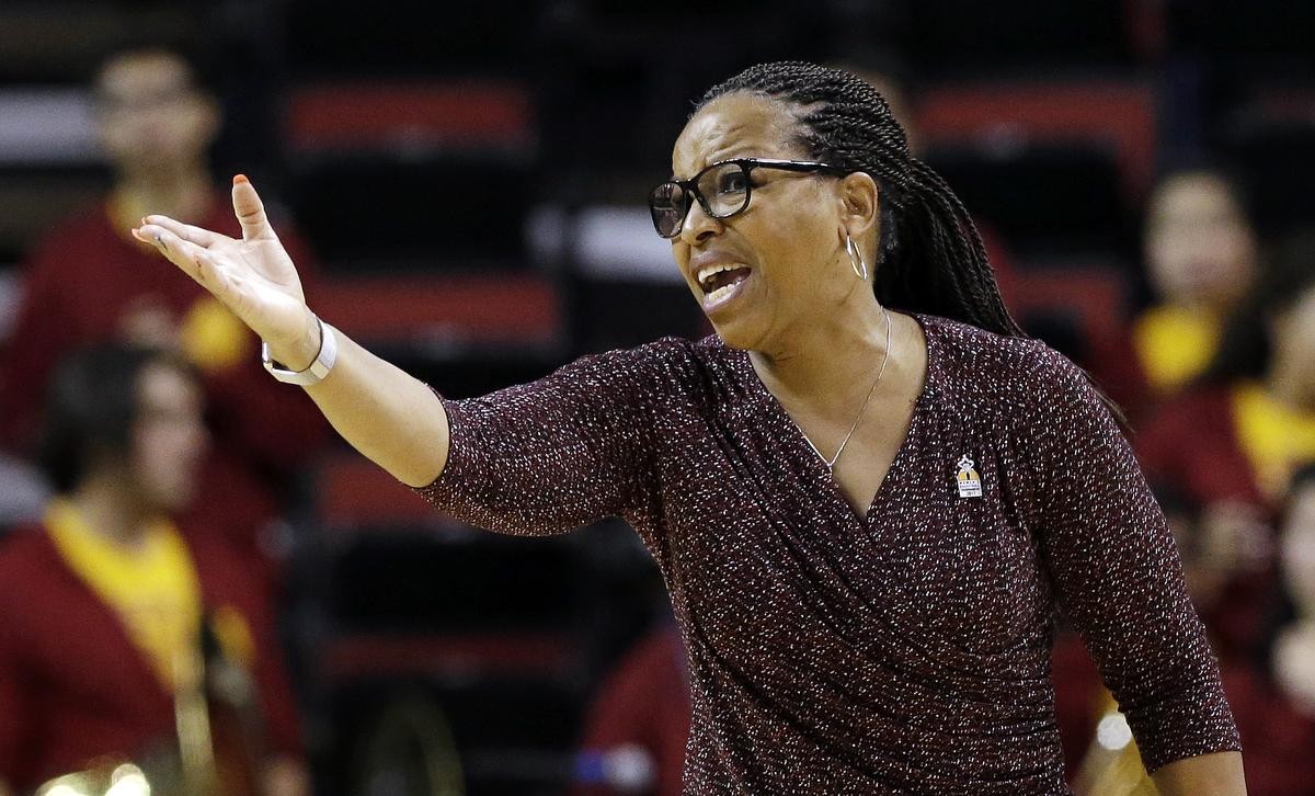 USC women's basketball coach Cynthia Cooper-Dyke resigns