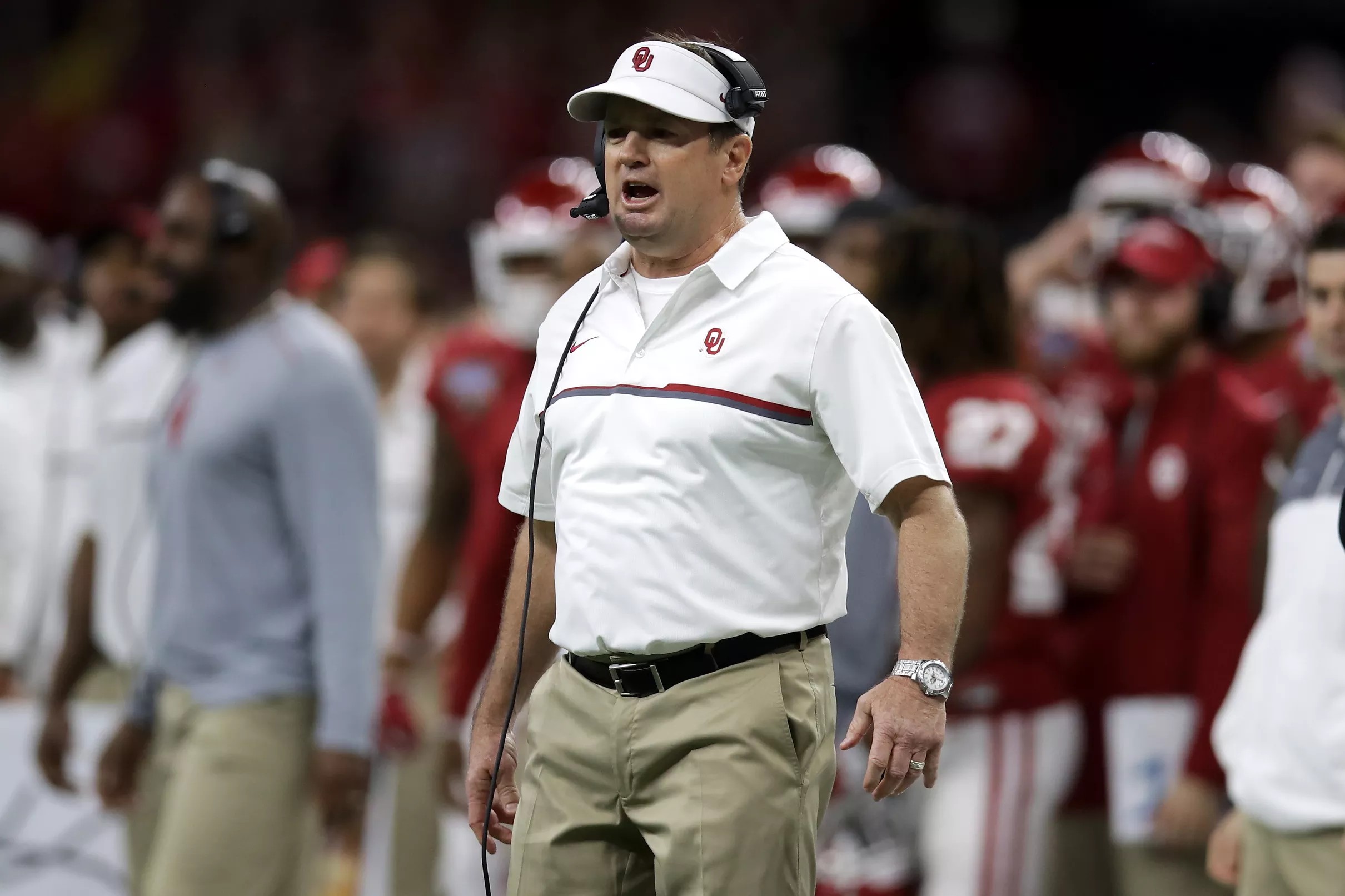 Oklahoma Sooners Football: Bob Stoops introduced as head coach/GM of ...