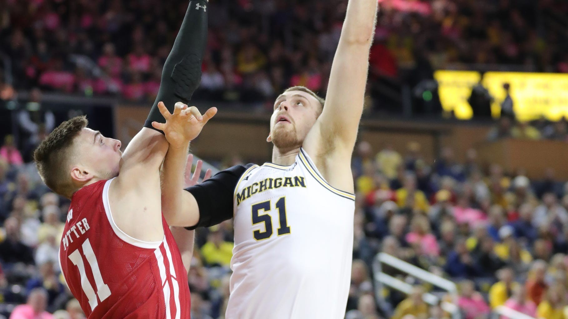 Now Michigan basketball's most experienced center, Austin Davis steps ...